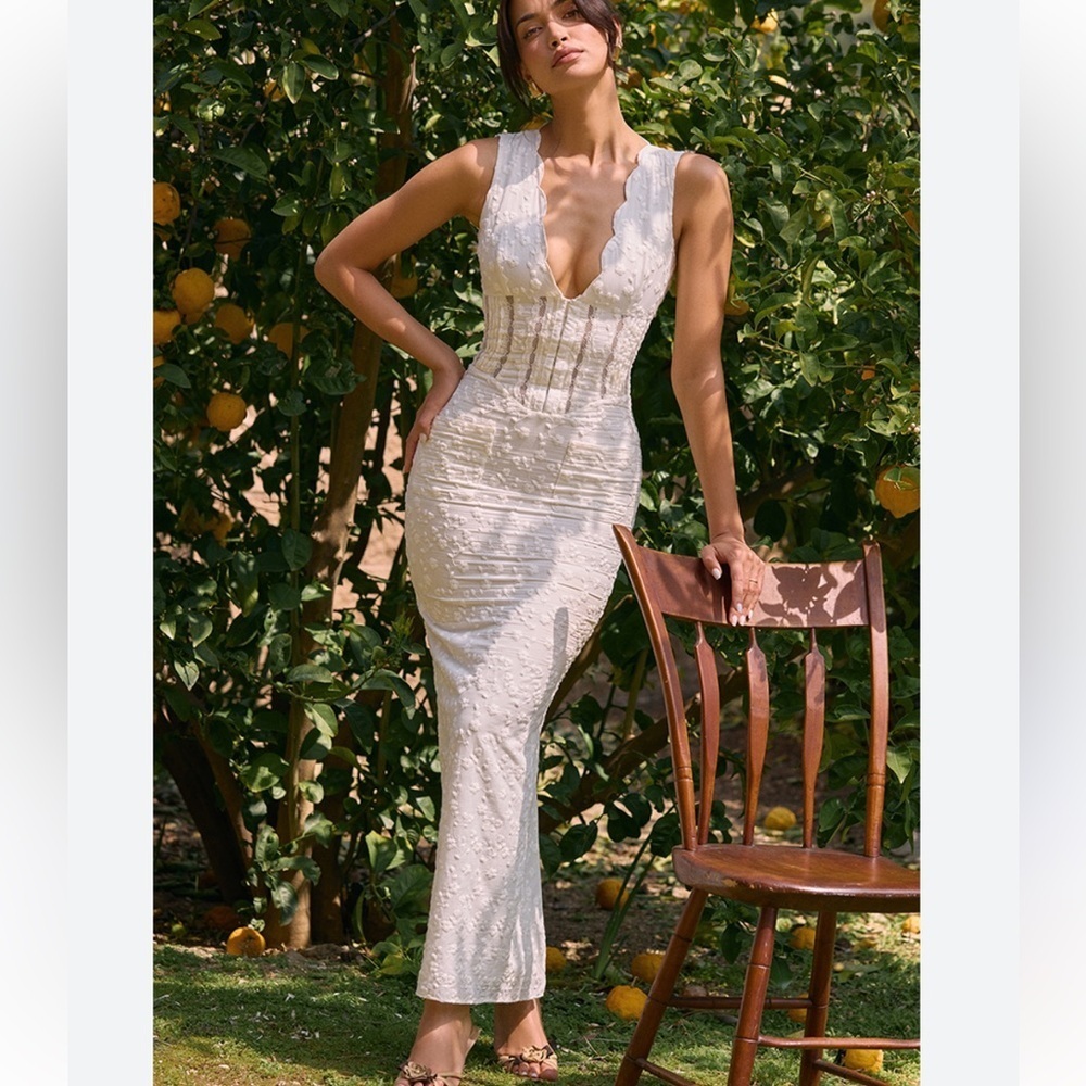 Elegant White Lace Maxi Dress House of Cb inspired
